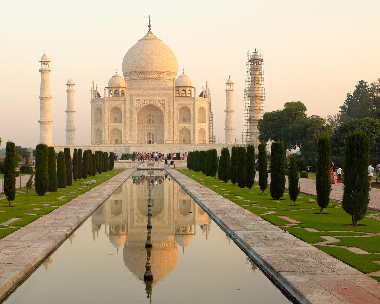 李鹏委员长2001年在印度国际中心的演讲——增进了解 发展友谊 加强合作