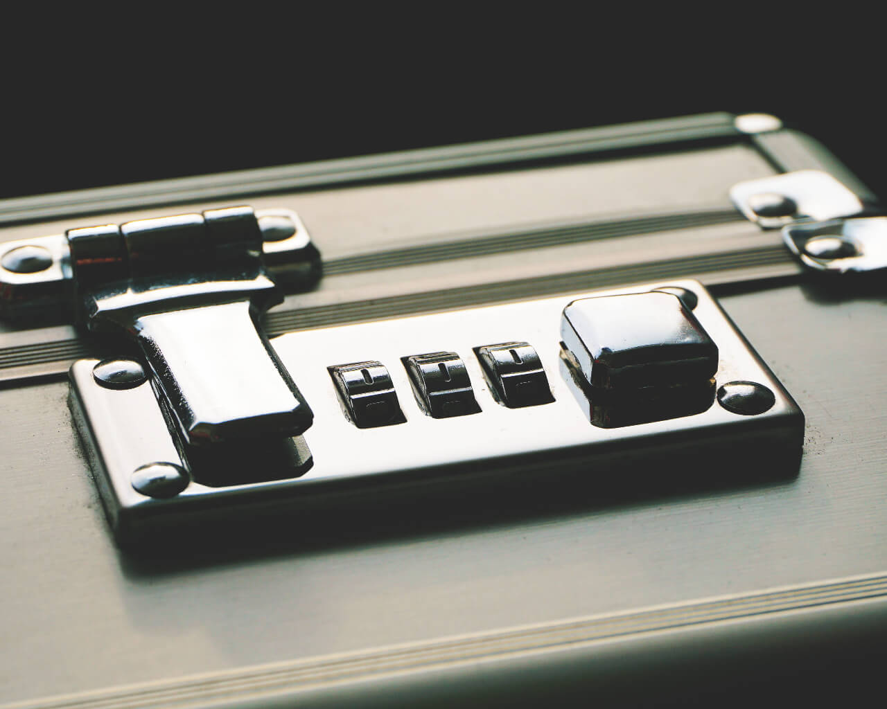 西安交通大学学生代表王志国在2023届研究生毕业典礼上的发言