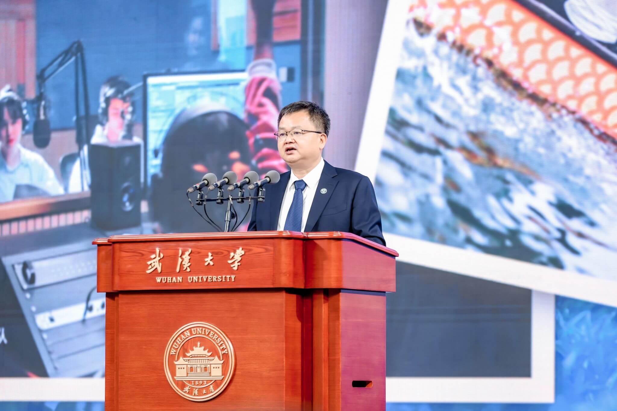 武汉大学校长张平文在2023级本科生开学典礼上致辞：以归零的心态再出发