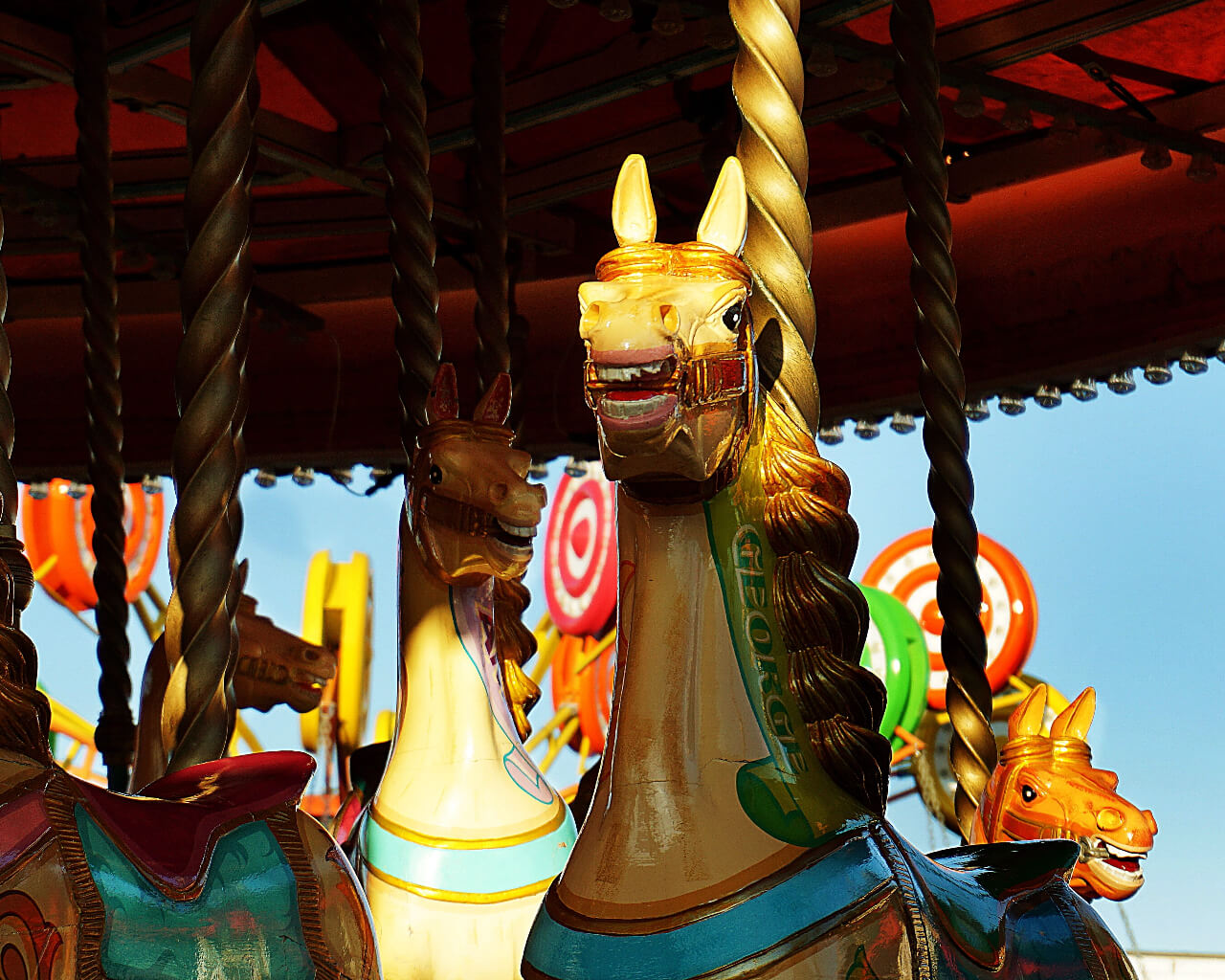 金马游乐(300756)深度报告：大型游乐设施龙头，横纵向拓展文旅边界