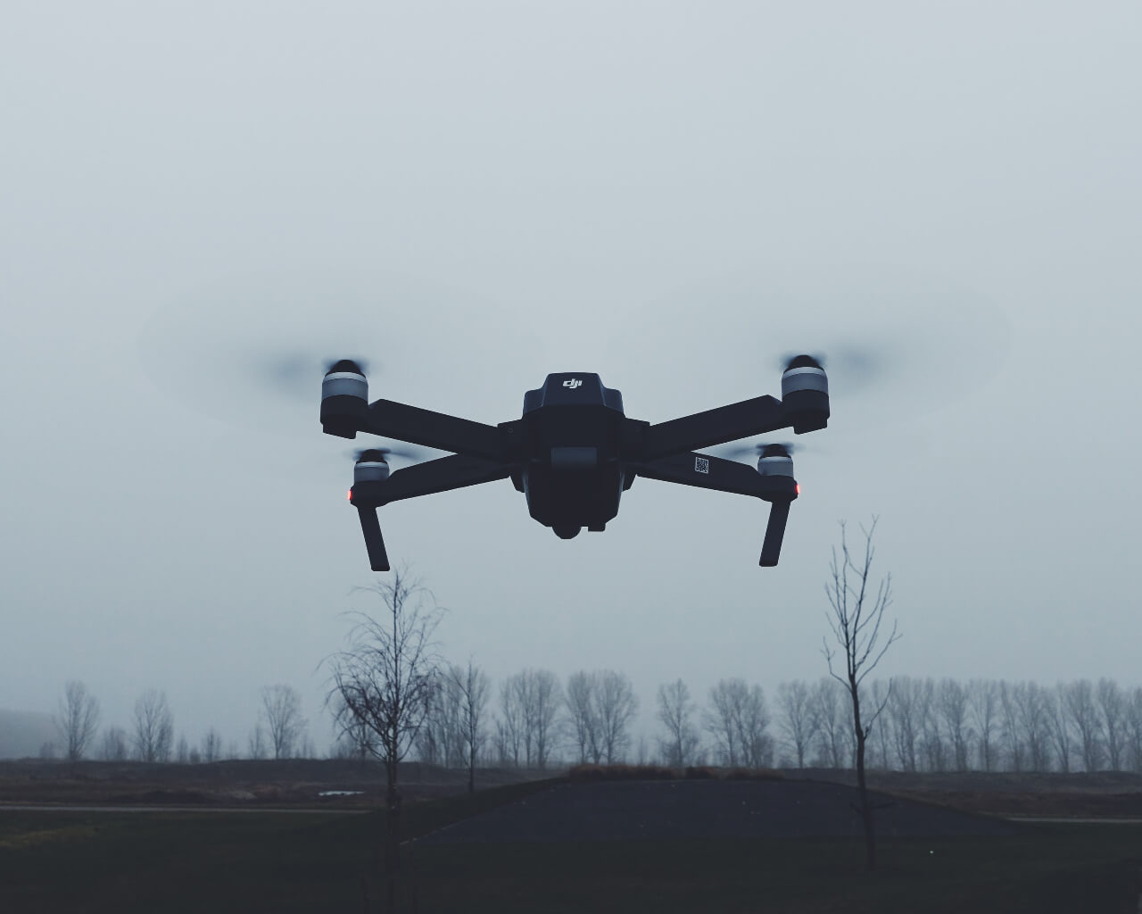 十三届全国政协经济委员会主任、原中国银监会主席尚福林在第五届外滩金融峰会的演讲实录——创新科创金融模式　驱动经济高质量发展